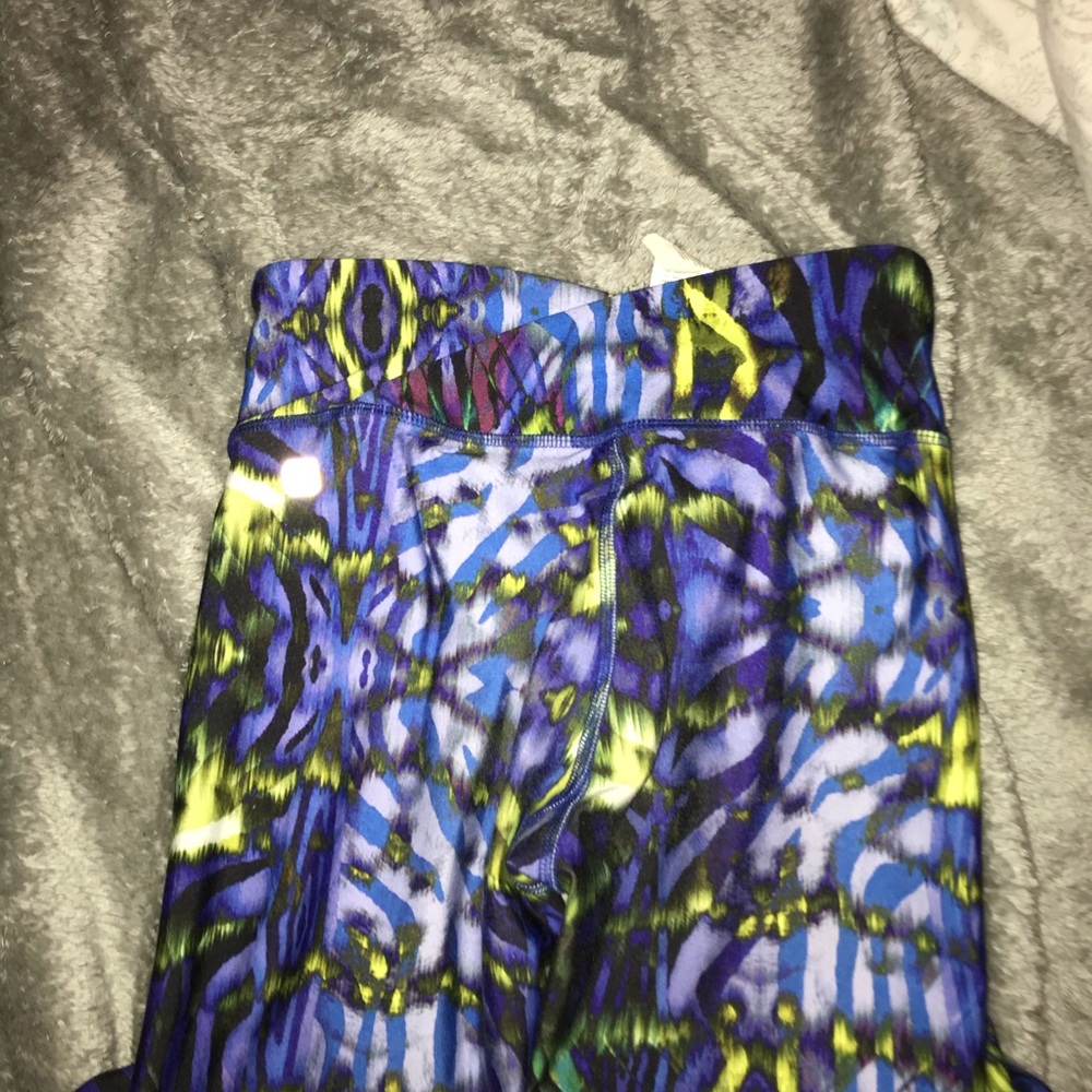 Fabletics legging - Picture 3 of 3